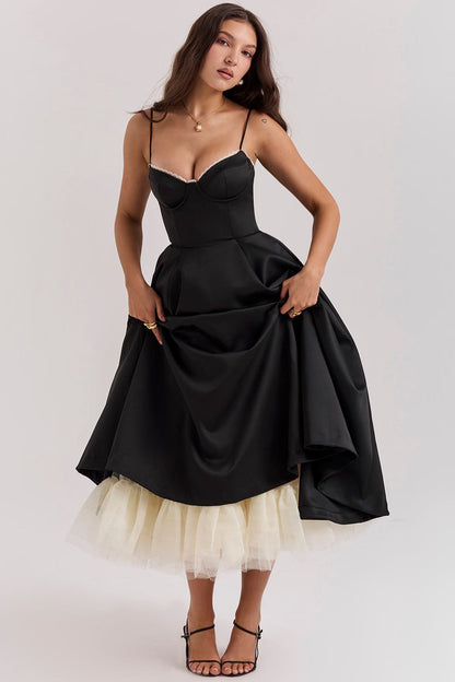 Elegancka sukienka maxi z tiulową spódnicą