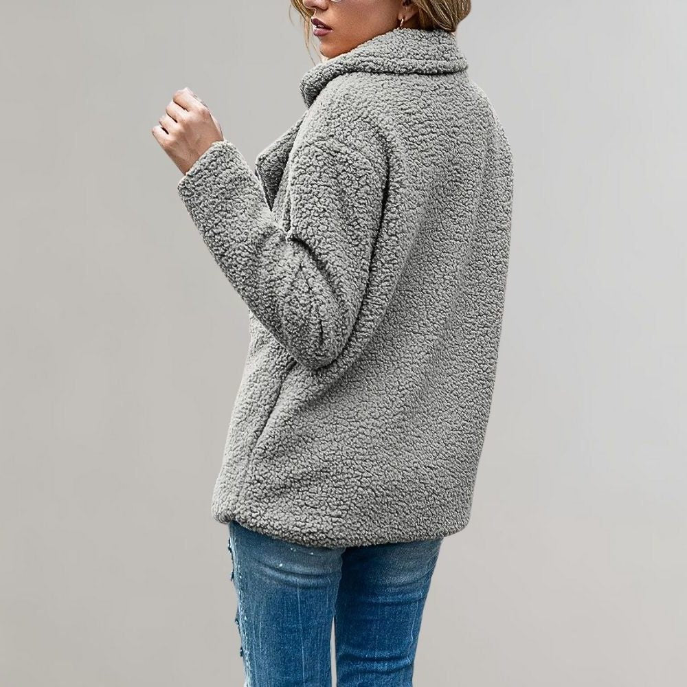 Eliza | Elegancki Krótki Płaszcz Damski z Tkaniny Baranek i Dwurzędowym Zapięciem