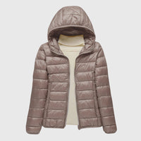 Taupe z kapturem